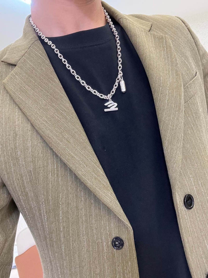 Ba1en*iaga necklaces